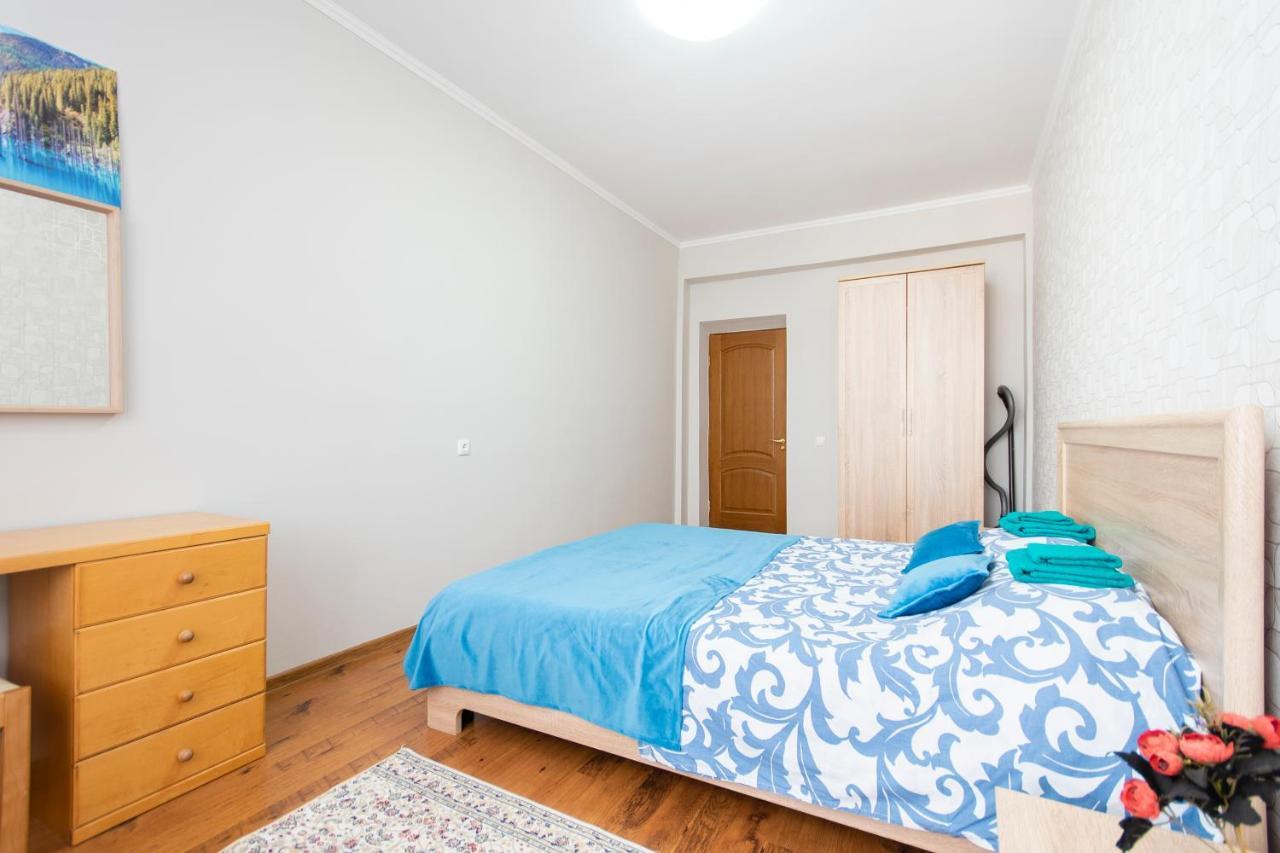 Comfortable Apartment In The Golden Square. Almatý Exterior foto
