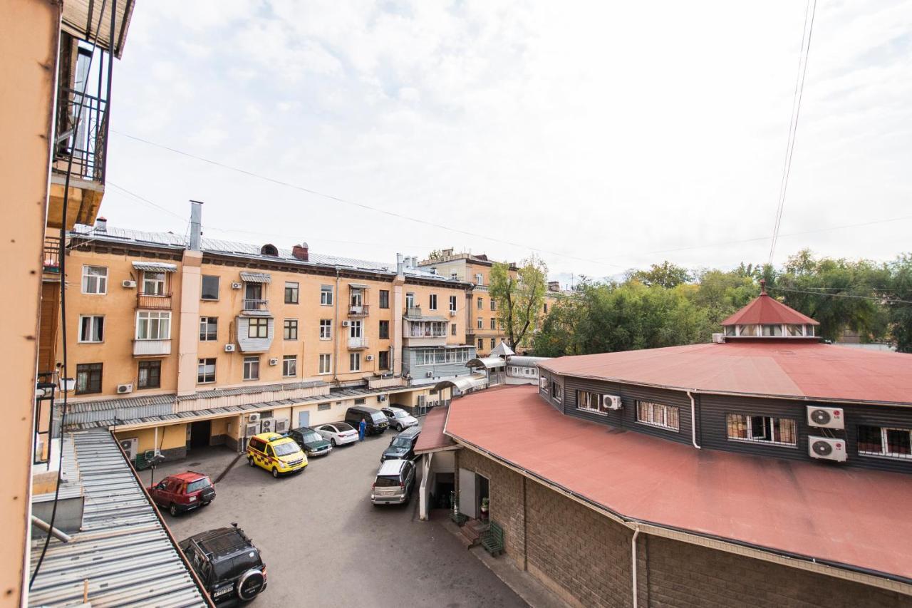 Comfortable Apartment In The Golden Square. Almatý Exterior foto